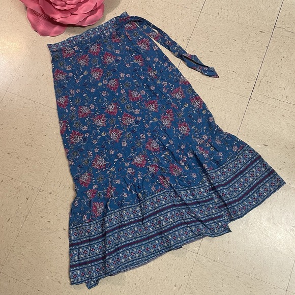 NWT BAND OF GYPSIES Womens Sz Medium Floral Ruffle Maxi‎ Wrap Skirt - Picture 2 of 8